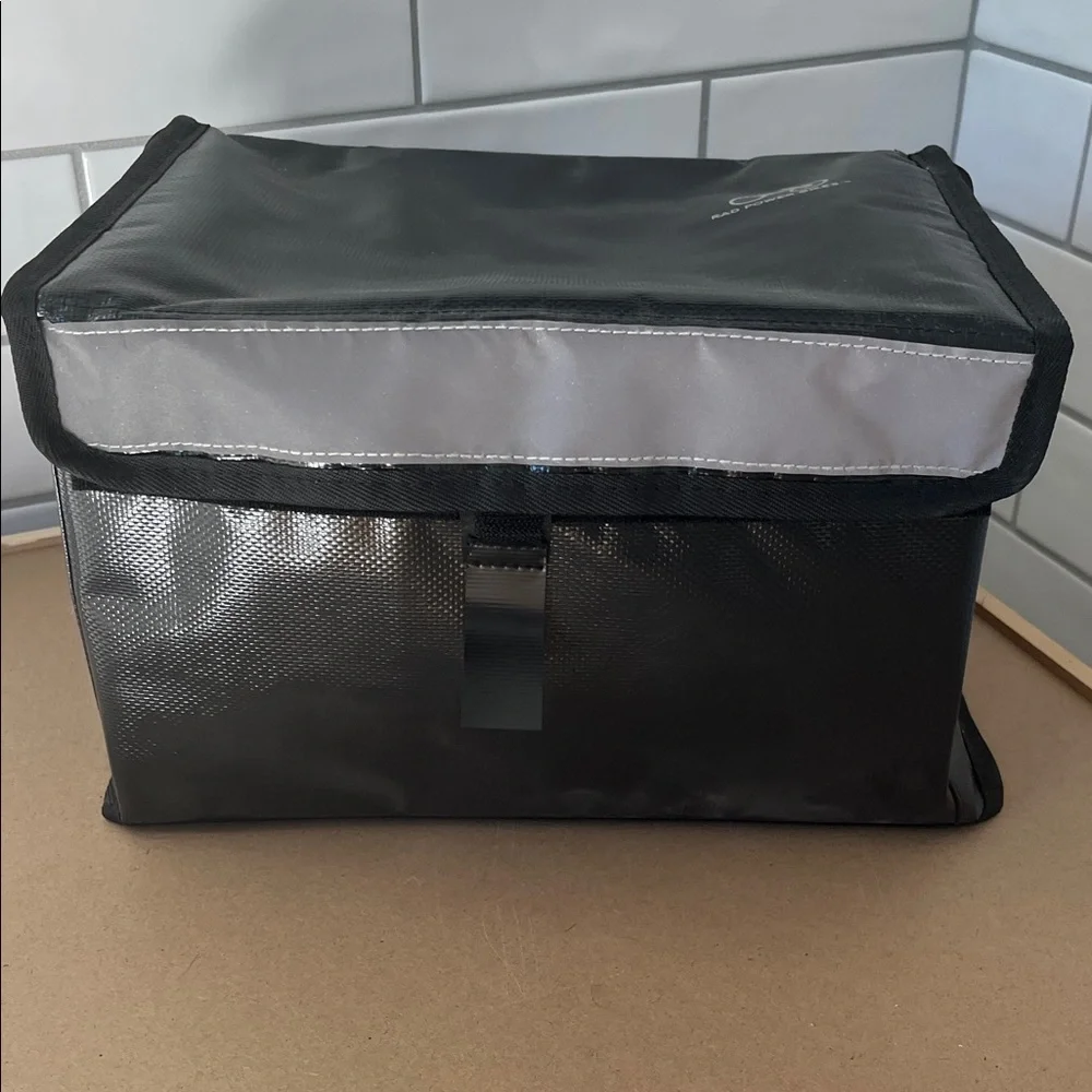 🚚RAD Power Bike Cooler

💵Bundle & Save💵 - Picture 2 of 6